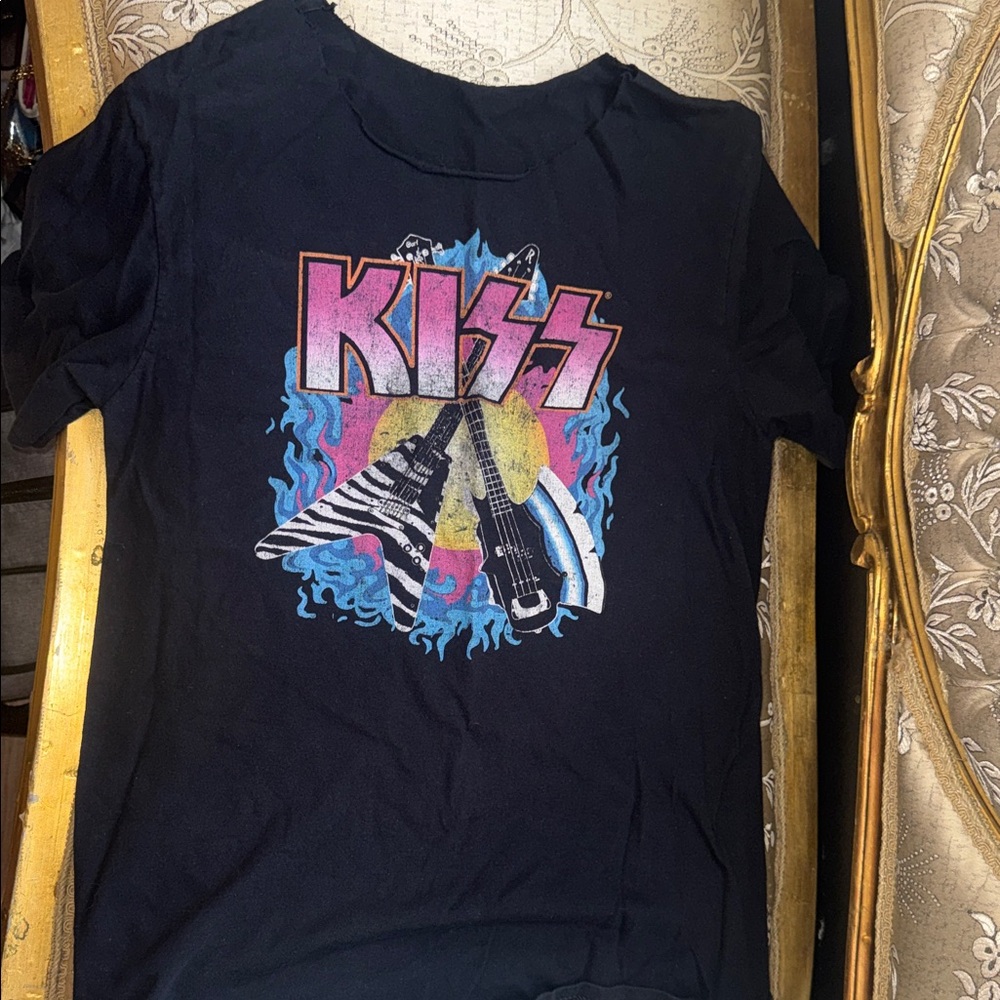 Kiss Black Tee with Pink, Blue & Yellow Graphic